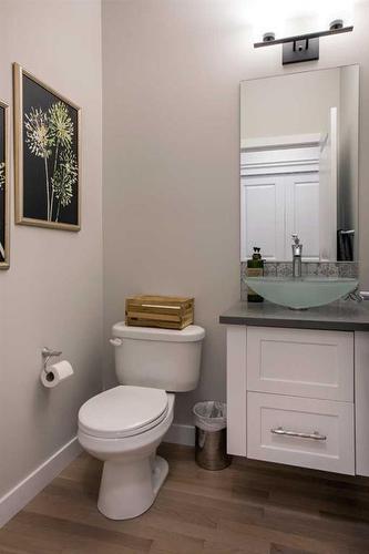 600 Reynolds Crescent Sw, Airdrie, AB - Indoor Photo Showing Bathroom