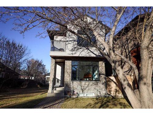 18 27 Avenue Sw, Calgary, AB - Outdoor