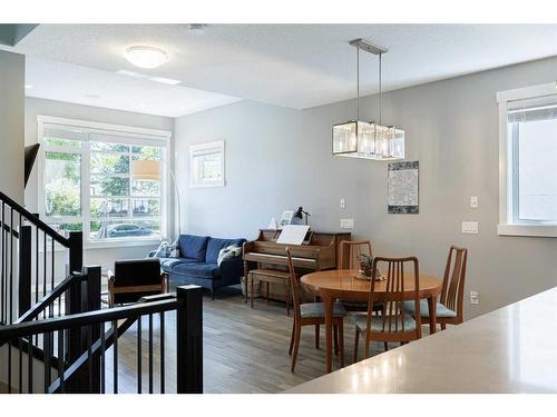 1-138 22 Avenue Ne, Calgary, AB - Indoor Photo Showing Dining Room