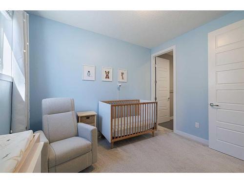 1-138 22 Avenue Ne, Calgary, AB - Indoor Photo Showing Bedroom