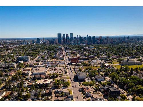 1-138 22 Avenue Ne, Calgary, AB - Outdoor With View