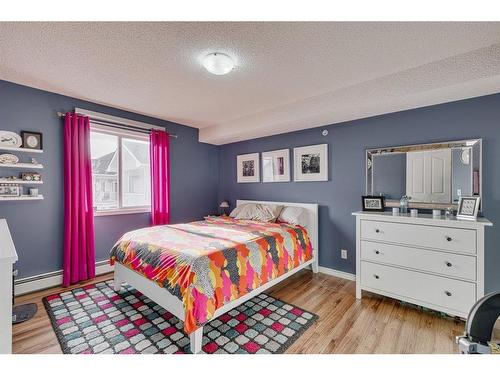 2413-6224 17 Avenue Se, Calgary, AB - Indoor Photo Showing Bedroom