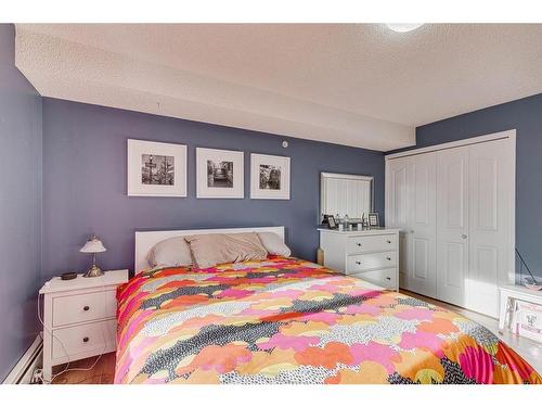 2413-6224 17 Avenue Se, Calgary, AB - Indoor Photo Showing Bedroom