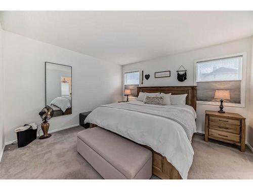 157 Kincora Cove Nw, Calgary, AB - Indoor Photo Showing Bedroom