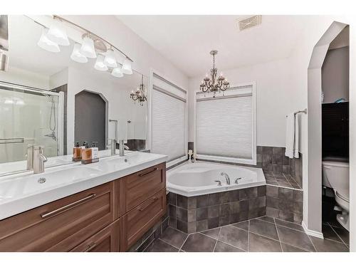 157 Kincora Cove Nw, Calgary, AB - Indoor Photo Showing Bathroom