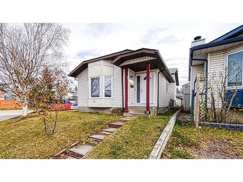 56 Tararidge Drive Ne, Calgary, AB - Outdoor