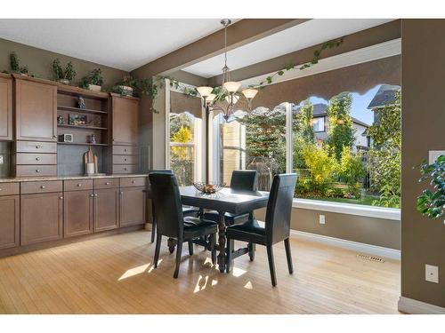 7 Auburn Sound Manor Se, Calgary, AB - Indoor Photo Showing Dining Room