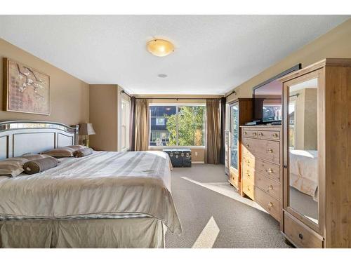 7 Auburn Sound Manor Se, Calgary, AB - Indoor Photo Showing Bedroom