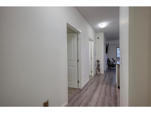 207-30 Mahogany Mews Se, Calgary, AB - Indoor Photo Showing Other Room