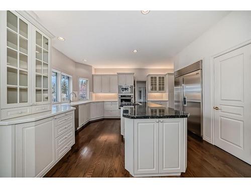 13007 Canso Place Sw, Calgary, AB - Indoor Photo Showing Kitchen