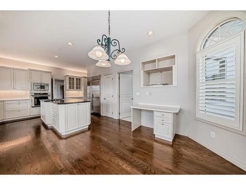 13007 Canso Place Sw, Calgary, AB - Indoor Photo Showing Kitchen