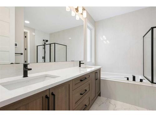 44 Verity Place Sw, Calgary, AB - Indoor Photo Showing Bathroom