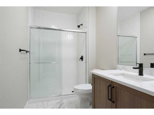 44 Verity Place Sw, Calgary, AB - Indoor Photo Showing Bathroom