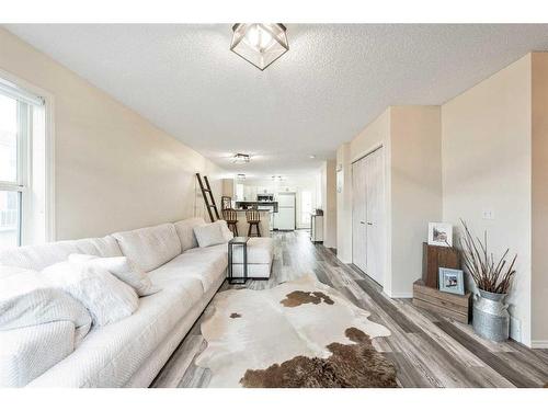 901 Prairie Sound Circle Nw, High River, AB - Indoor Photo Showing Living Room