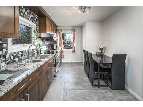 5424 Thorncliffe Drive Nw, Calgary, AB - Indoor