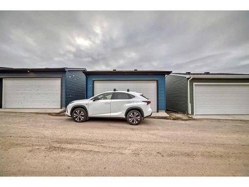 372 Carringvue Place Nw, Calgary, AB - Outdoor With Exterior