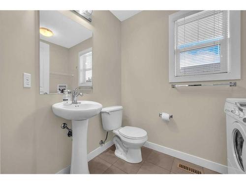 113 Panatella Road Nw, Calgary, AB - Indoor Photo Showing Bathroom