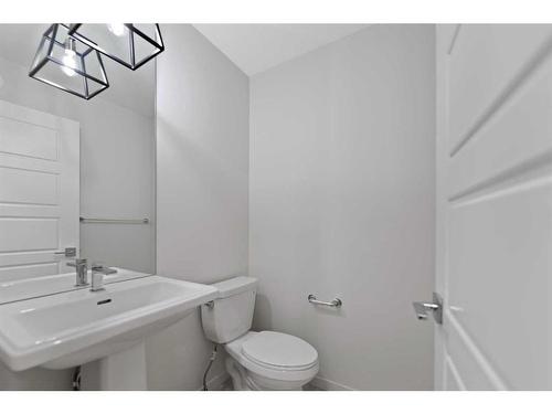 133 Corner Glen Road Ne, Calgary, AB - Indoor Photo Showing Bathroom