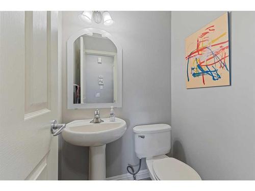 229 Cougar Ridge Drive Sw, Calgary, AB - Indoor Photo Showing Bathroom