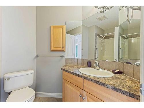 229 Cougar Ridge Drive Sw, Calgary, AB - Indoor Photo Showing Bathroom