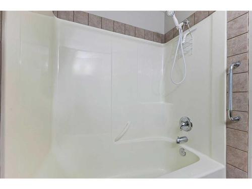 229 Cougar Ridge Drive Sw, Calgary, AB - Indoor Photo Showing Bathroom