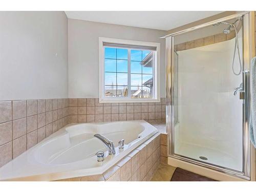 229 Cougar Ridge Drive Sw, Calgary, AB - Indoor Photo Showing Bathroom