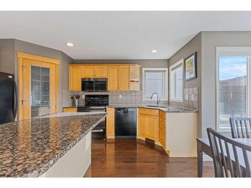 229 Cougar Ridge Drive Sw, Calgary, AB - Indoor Photo Showing Kitchen