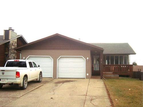 512 School Road, Trochu, AB - Outdoor