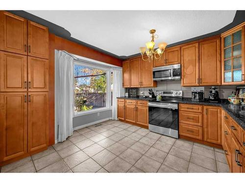 24 Templeson Place Ne, Calgary, AB - Indoor Photo Showing Kitchen