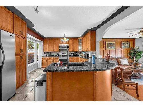 24 Templeson Place Ne, Calgary, AB - Indoor Photo Showing Kitchen