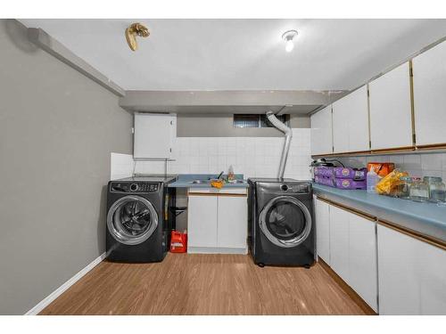 24 Templeson Place Ne, Calgary, AB - Indoor Photo Showing Laundry Room