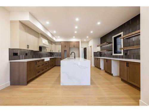 269B Three Sisters Drive, Canmore, AB - Indoor Photo Showing Kitchen