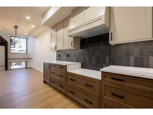 269B Three Sisters Drive, Canmore, AB - Indoor Photo Showing Kitchen