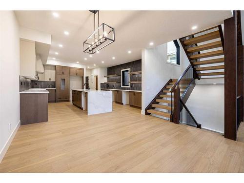 269B Three Sisters Drive, Canmore, AB - Indoor Photo Showing Kitchen