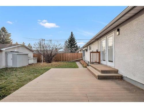 2442 Elmwood Drive Se, Calgary, AB - Outdoor With Exterior