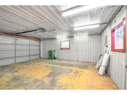 2442 Elmwood Drive Se, Calgary, AB - Indoor Photo Showing Garage