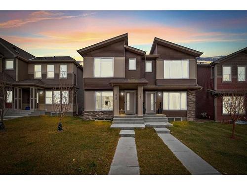 348 Chinook Gate Close Sw, Airdrie, AB - Outdoor With Facade