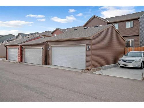 348 Chinook Gate Close Sw, Airdrie, AB - Outdoor With Exterior