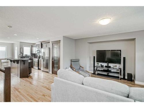 2486 Ravenswood View Se, Airdrie, AB - Indoor Photo Showing Living Room