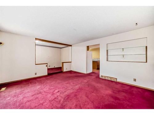 231 Shawglen Road Sw, Calgary, AB - Indoor Photo Showing Other Room