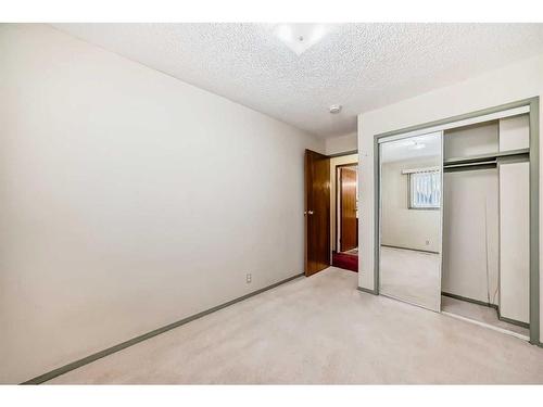 231 Shawglen Road Sw, Calgary, AB - Indoor Photo Showing Other Room