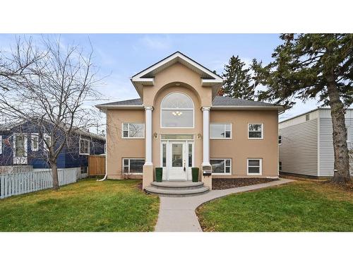 2131 Westmount Road Nw, Calgary, AB - Outdoor