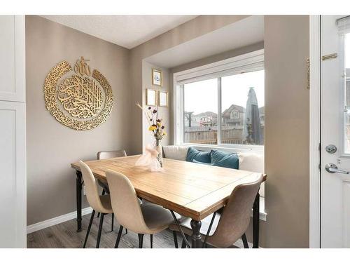 196 Windford Park Sw, Airdrie, AB - Indoor Photo Showing Dining Room