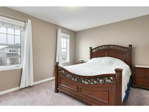 196 Windford Park Sw, Airdrie, AB - Indoor Photo Showing Bedroom