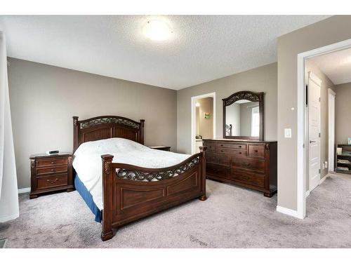 196 Windford Park Sw, Airdrie, AB - Indoor Photo Showing Bedroom