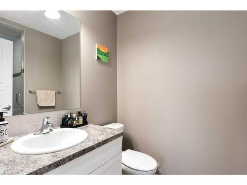 196 Windford Park Sw, Airdrie, AB - Indoor Photo Showing Bathroom