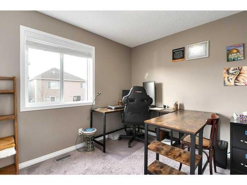 196 Windford Park Sw, Airdrie, AB - Indoor Photo Showing Office