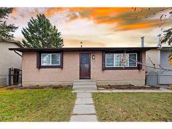 6709 29 Avenue NE Calgary, AB T1Y 3Y4