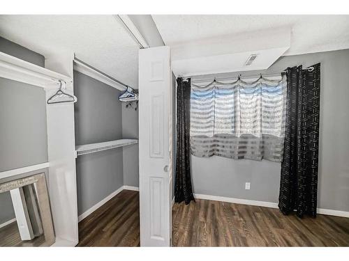 7006B Bowness Road Nw, Calgary, AB - Indoor