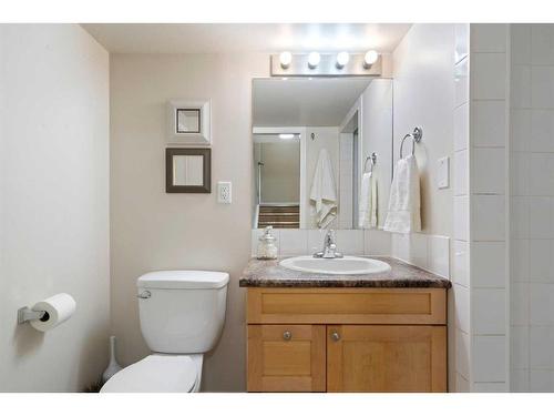 1216 Allen Street Se, Airdrie, AB - Indoor Photo Showing Bathroom